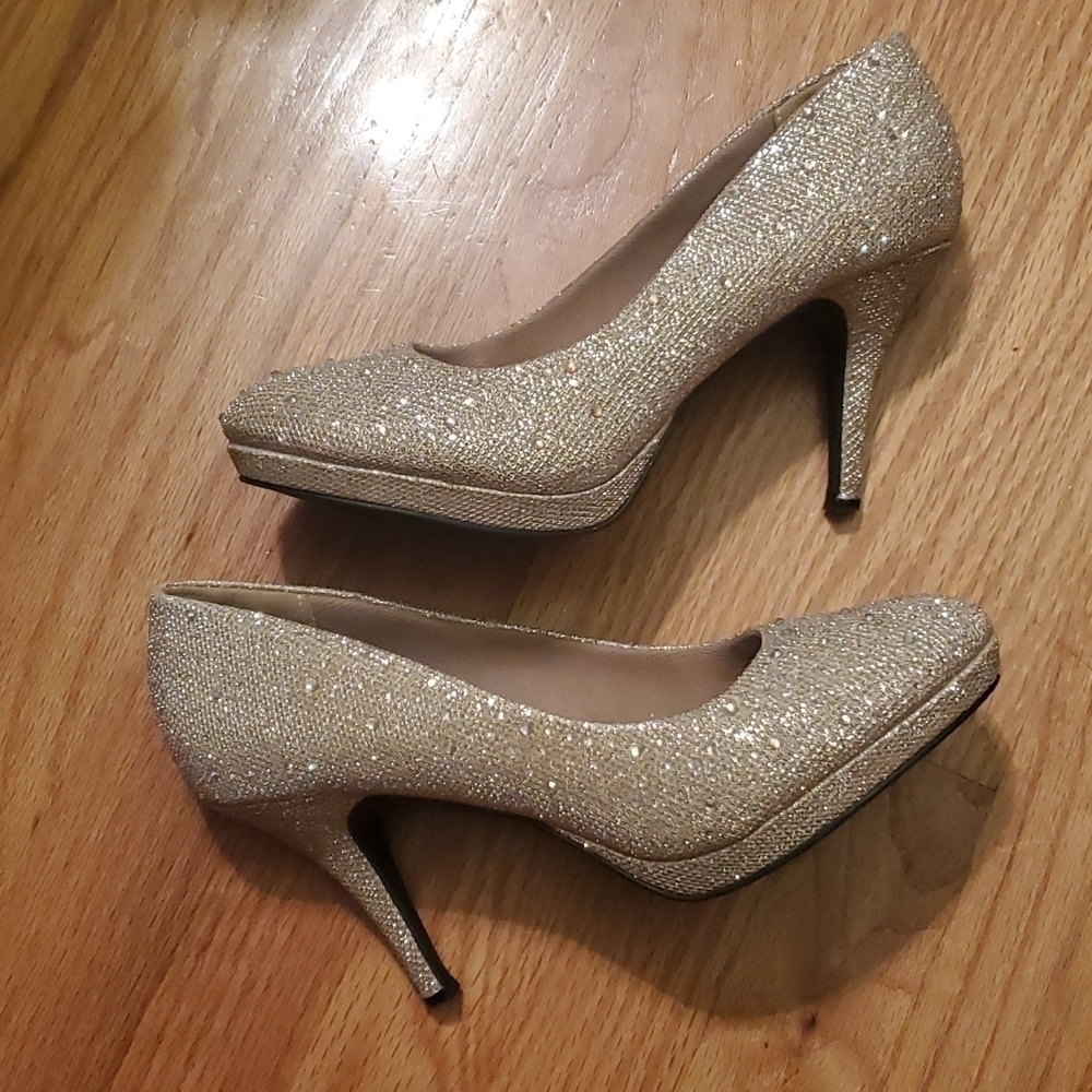 Silver Slippers Gold Sparkle Pumps Sz 9.5
